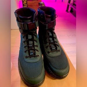 Dr. Martens comb tech racer green open cell space mesh